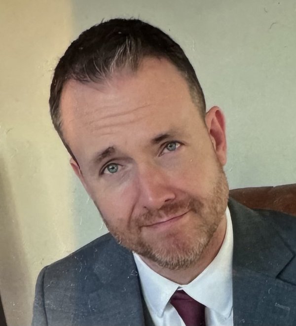 portrait-800.jpg